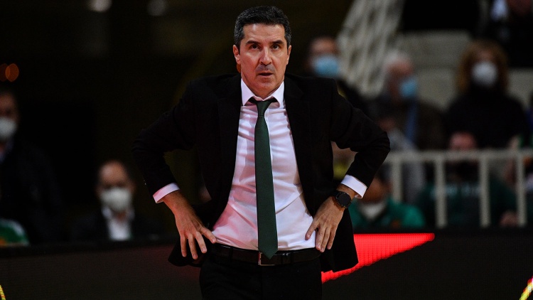 Θλάση στη γάμπα ο Πρίφτης!