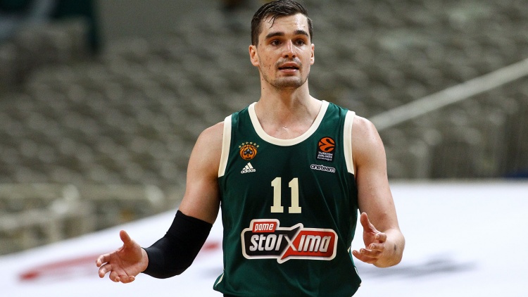 Χεζόνια: «Δε με νοιάζει η απόδοσή μου αλλά αυτή της ομάδας»