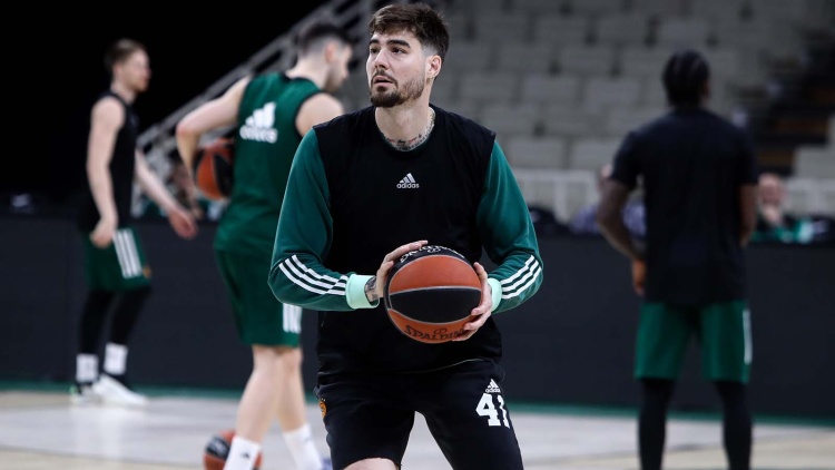 Στο νοσοκομείο ο Χουάντσο - Δεν παίζει στο 2ο ματς με τη Μακάμπι