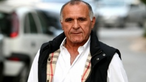 Συναντήθηκε με Γραμμένο ο Κωνσταντίνου