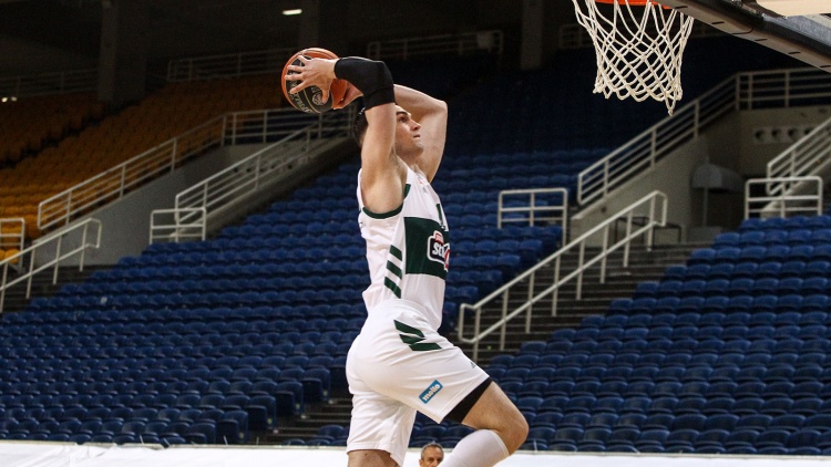 Χεζόνια: «Περίπου τον Αύγουστο θα αποφασίσω»