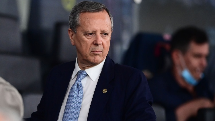 Όρισε Έλληνα διαιτητή στο Παναθηναϊκός - ΑΕΚ ο Μπένετ - Σύσκεψη στην ΕΠΟ