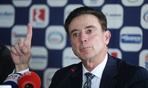 Πιτίνο: «Η Εθνική δεν έχει σχέση με αντιπαλότητες»