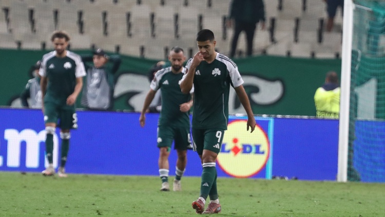 Επική αυτοκτονία και οδυνηρή ήττα για τον Παναθηναϊκό