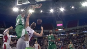 Με Γκιστ τα καλύτερα poster καρφώματα της δεκαετίας (vid)