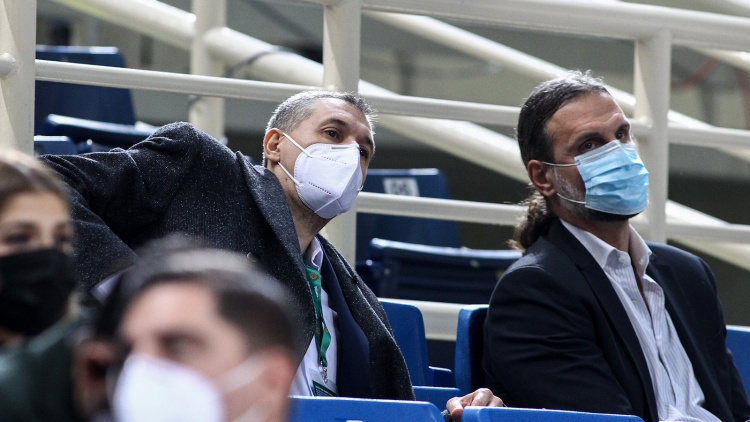 Αλβέρτης: «Η ομάδα έχει τη νοοτροπία πως πρέπει να κερδίζει» (vid)