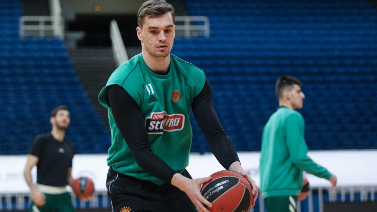 Το ζέσταμα του Χεζόνια πριν το ντεμπούτο του (vid)