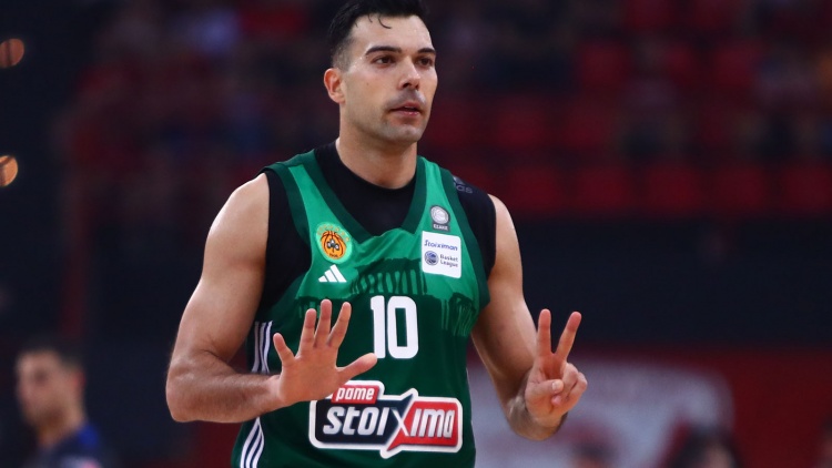 Μπαμπάς για δεύτερη φορά ο Κώστας Σλούκας!