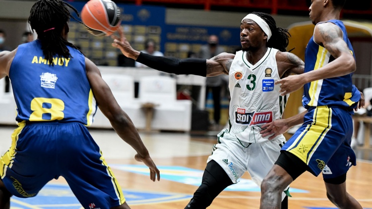 Πέρι: «Μου άρεσε η άμυνα που παίξαμε»