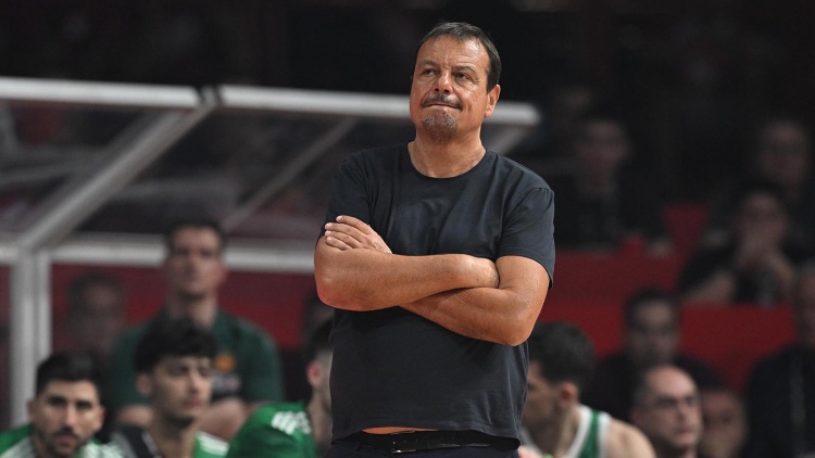 Άταμαν: «Ήρθαν με ελληνικές σημαίες, αλλά πόσοι Έλληνες παίζουν στον Ολυμπιακό; - Κάνε δημοσιογραφία για τον Φουρνιέ»