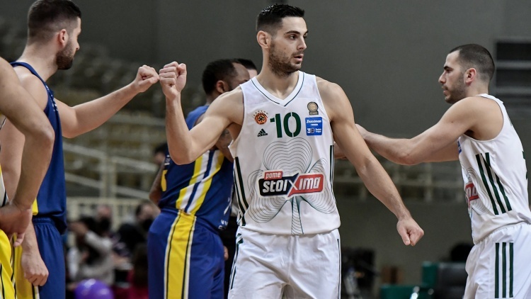 Μπαίνει στο χειρουργείο ο Παπαπέτρου!