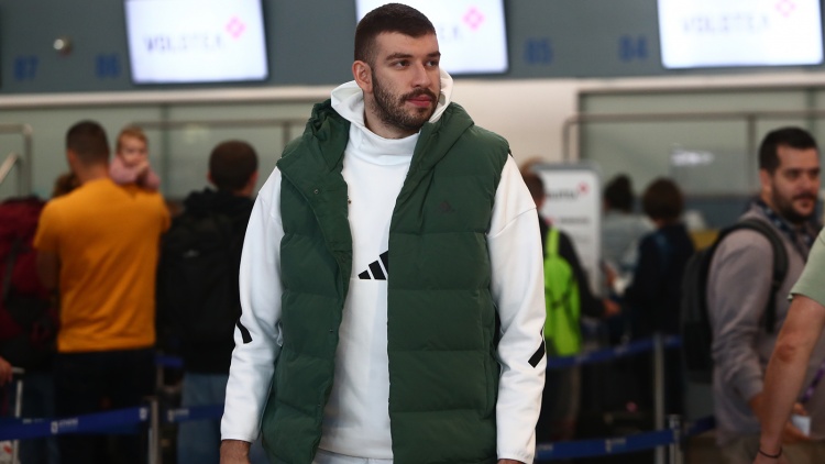 Ρογκαβόπουλος: «Ιδιαίτερο το ματς με Μπασκόνια – Θέλουμε άμυνα, ενέργεια και ριμπάουντ»