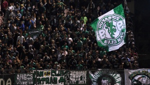 Στοπ στην οργανωμένη μετακίνηση των φιλάθλων του Παναθηναϊκού για Τούμπα αλλά…