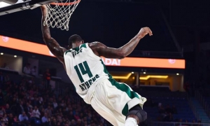 Καλάθης υψώνει… Γκιστ καρφώνει (vid)