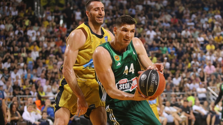 Ο Παναθηναϊκός άντεξε στο... ξύλο, «σκούπισε» τον Άρη και έκλεισε θέση στους τελικούς