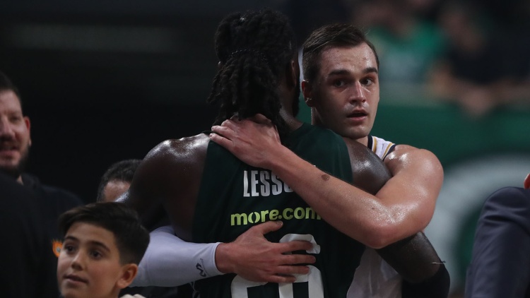 Χεζόνια για Παναθηναϊκό: «Δεν κλείνω καμία πόρτα...»