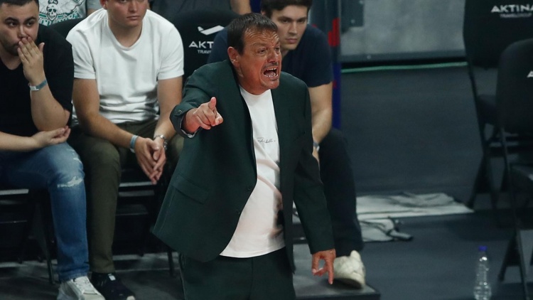 Άταμαν: «Αμυντικά κάναμε εξαιρετικό ματς - Θα συνεχίσουμε να χρησιμοποιούμε τον Σαμοντούροβ»