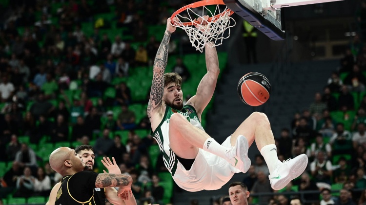 Λαβωμένος αλλά σοβαρός ο Παναθηναϊκός έκανε το 8/8 με 100άρα