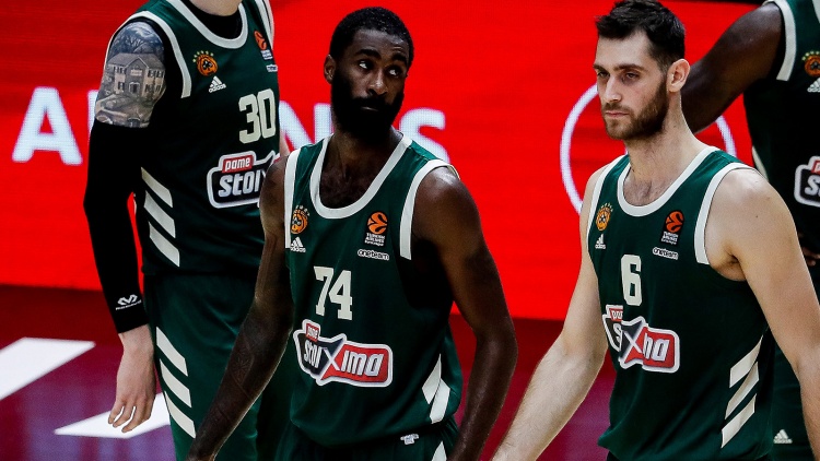 Σαντ Ρος: «Να δώσουμε βάση στην άμυνά μας»