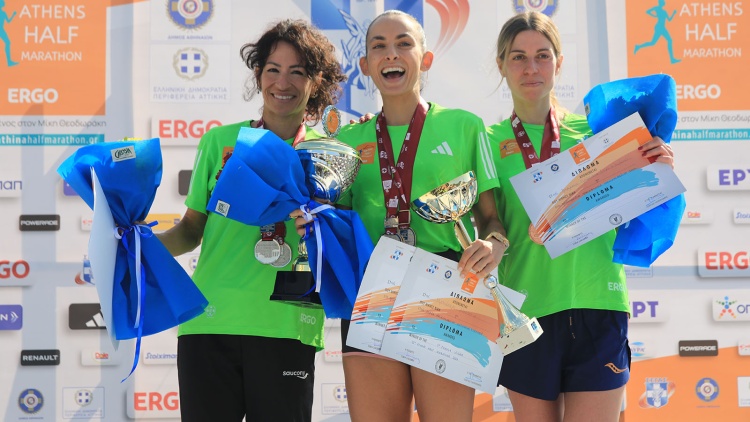Πρώτη στον Ημιμαραθώνιο η Μαρινάκου!