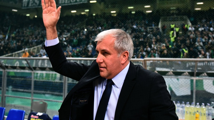 Ευχές του Ερασιτέχνη στον Ομπράντοβιτς