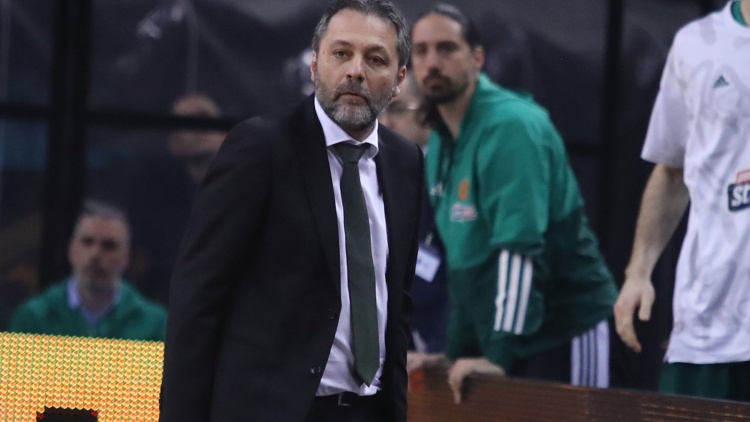 Σερέλης: «Θα ζητήσω εγώ συγγνώμη - Θα παίζουν όσοι σκίζονται»