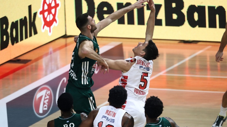 Euroleague: Στο Top 10 των κοψιμάτων για το Δεκέμβριο ο Παπαγιάννης (vid)