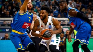 Οι διαιτητές των τριών αγώνων των πλέι οφ