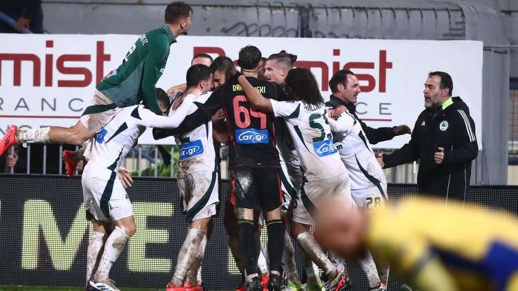 Πέρασε από το βούρκο της Τρίπολης ο Παναθηναϊκός με buzzer beater του Γερεμέγεφ!